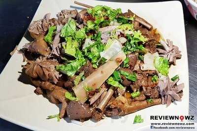 ก๋วยเตี๋ยวเป็ด ตลาดน้อย เจ้เล้ง