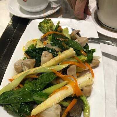 ร้านอาหาร แสนยอดโภชนา