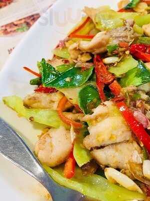 Sanan Seafood ( Sanan Fish Gruel (sanan Khaotom Pla)