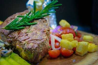 เฮฟเวิน เม็ท บาร์แอนด์บิสโทร