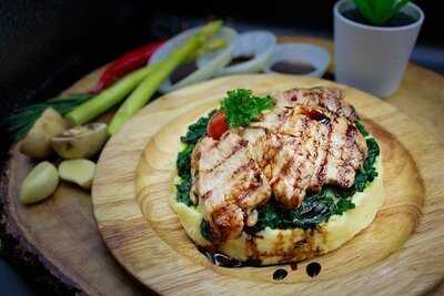 เฮฟเวิน เม็ท บาร์แอนด์บิสโทร