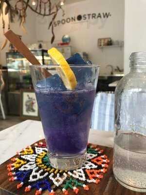 Spoon & Straw
