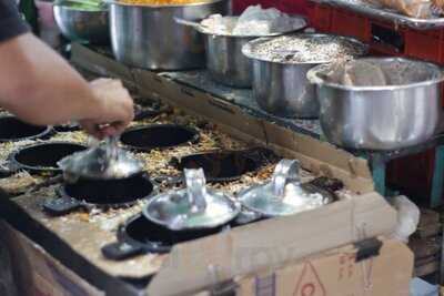 ถังทองศิริราช (ขนมถังแตก)