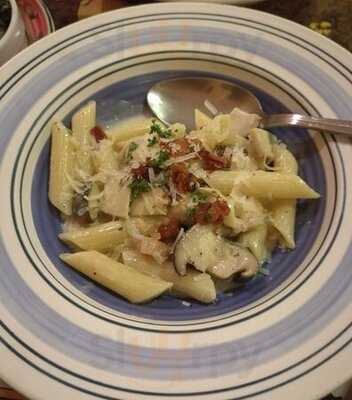 ร้านอาหาร จานสวย (ดนู ฮันตระกูล)