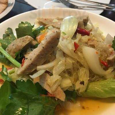 ส้มตำ รัว
