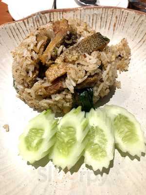 เรือนแม่หลุย - เดอะไนน์ พระรามเก้า