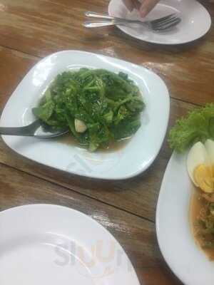 ครัวบ้านกลาง