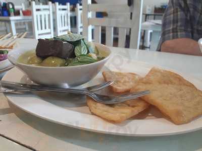 ก๋วยเตี๋ยวเรือนายเงี๊ยบ บ้านสวน