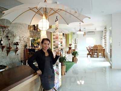 เฮือนแสงจันทร์