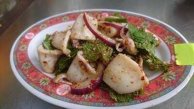 ร้านส้มตำวัดปริวาส