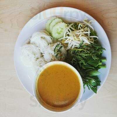 ร้านอาหาร จันทะนี (คุณอ๋อย จันทะนี)