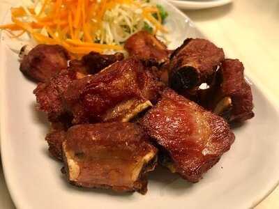 ร้านอาหาร จันทะนี (คุณอ๋อย จันทะนี)