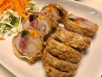 ร้านอาหาร จันทะนี (คุณอ๋อย จันทะนี)