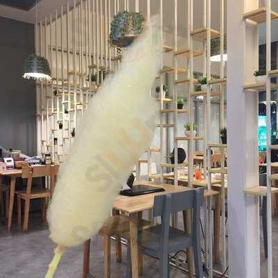 อิ่มอุ่น ชาบู เอกมัย