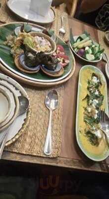 ห้องอาหาร ออมทอง