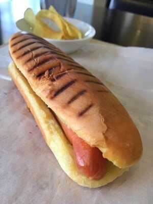 รีโนคาเฟ่