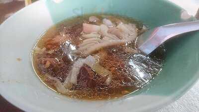 ห้องอาหาร หยกแสง