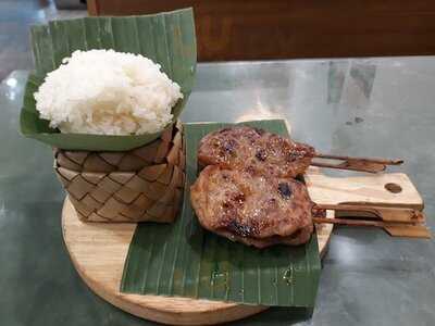 ร้านตำยั่วครกยักษ์ - สยามสแควร์