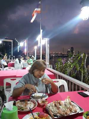 ร้านอาหาร เดลาวัน