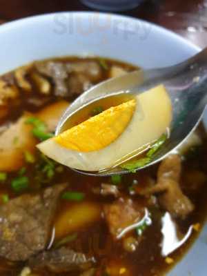 ก๋วยจั๊บน้ำข้น (อนุสาวรีย์ชัยฯ)