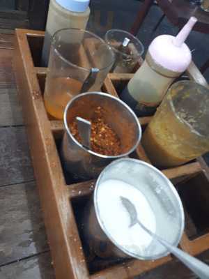 ก๋วยจั๊บน้ำข้น (อนุสาวรีย์ชัยฯ)