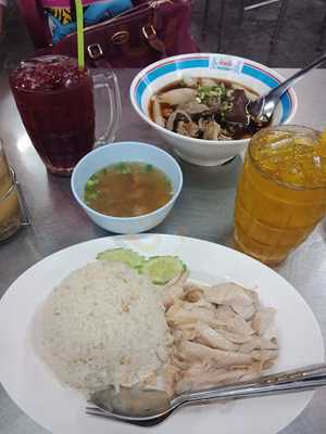 ก๋วยจั๊บน้ำข้น (อนุสาวรีย์ชัยฯ)