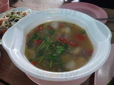 ไก่ย่างโคราช วัดหลักสี่