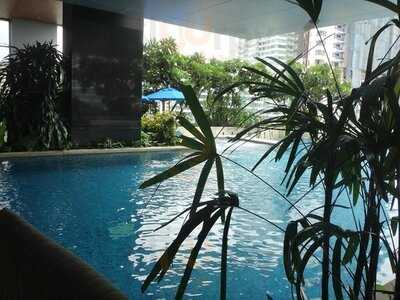 Marbles Winebar & Restaurant