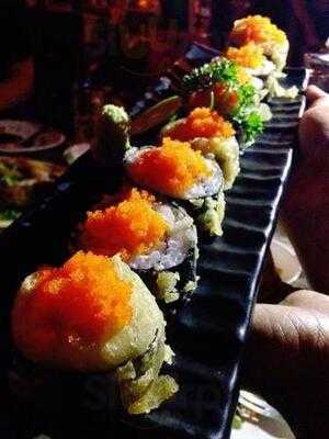 ฮันนีมูนผับ & เรสเตอรองท์