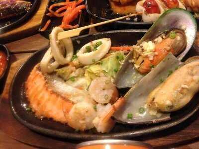 อิชิตันอิซากายะบุฟเฟ่ต์ (คุณตัน ภาสกรนที)