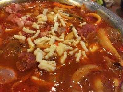 อิชิตันอิซากายะบุฟเฟ่ต์ (คุณตัน ภาสกรนที)