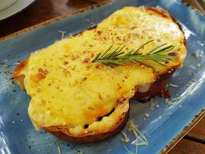 ร้านกาแฟ Tom & Team