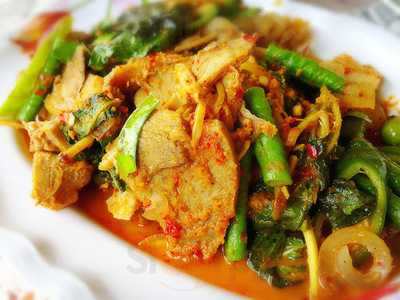 Rom Mai Chai Kha Restaurant