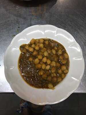 Dubai Restaurant Soi 11