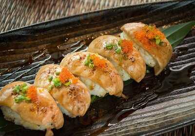 ห้องอาหารญี่ปุ่น ชินเซนซูชิบาร์