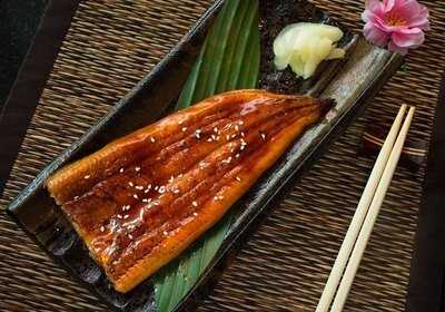 ห้องอาหารญี่ปุ่น ชินเซนซูชิบาร์