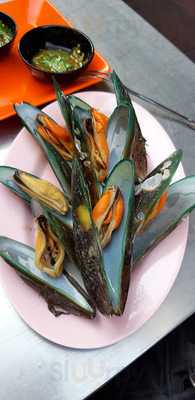 ป้าจิน หอยแครงลวก