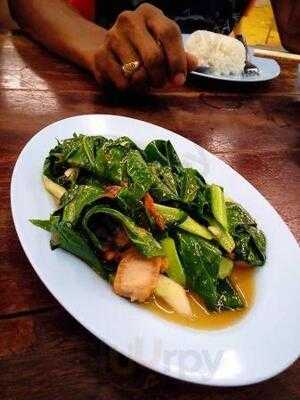 นายฮ้อปูดอง