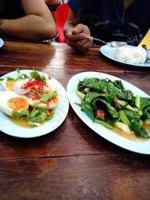 นายฮ้อปูดอง