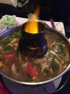 Bai Mai Ra Rerng Restaurant