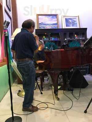 ร้านอาหาร บ้านใจรัก