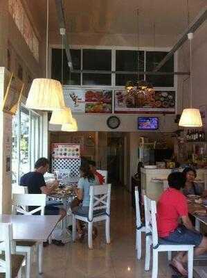 ร้านชิมไทย