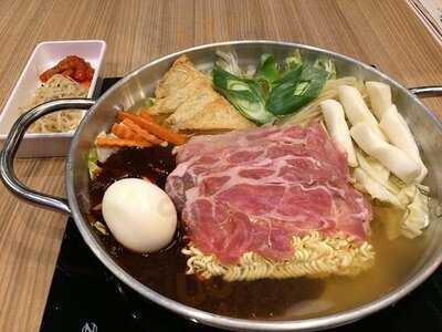 ร้านอาหารเรดซัน - เซ็นทรัลอีสต์วิล