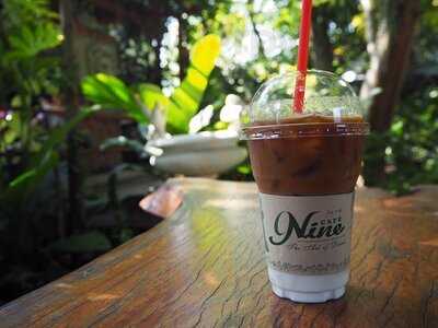 ไนน์ คาเฟ่