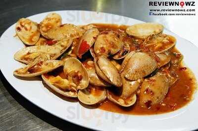 ริ้ว ข้าวต้มโต้รุ่ง สาขา 1