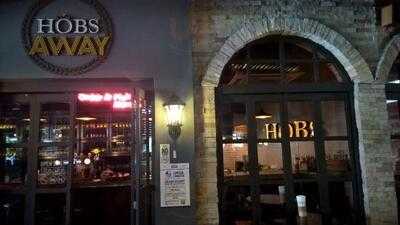 Hobs Away La Villa Aree