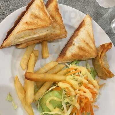 Charlie Brown Cafe - Mbk Center