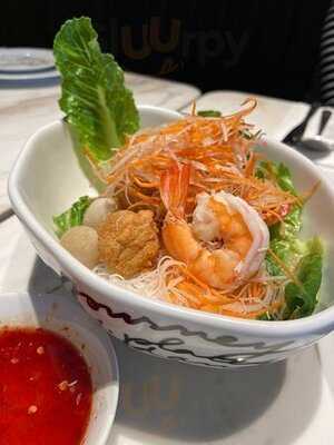 ร้าน เกรฮาวด์ คาเฟ่ สาขา มาร์เก็ต เพลส นางลิ้นจี่