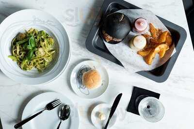 ร้าน เกรฮาวด์ คาเฟ่ สาขา มาร์เก็ต เพลส นางลิ้นจี่