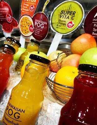 Mom & Sis The Smoothie Cafe